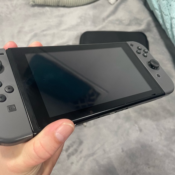 Nintendo Switch with 8 games. Banned. - Picture 3 of 9